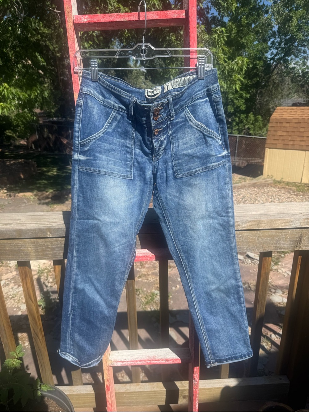 Women’s Junior Fit Distressed Blue Denim Jeans